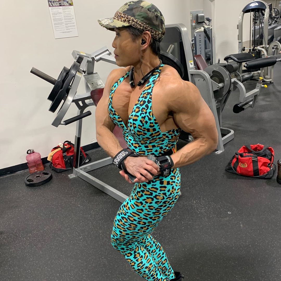 Best Mature Muscle Women (45 and up)
