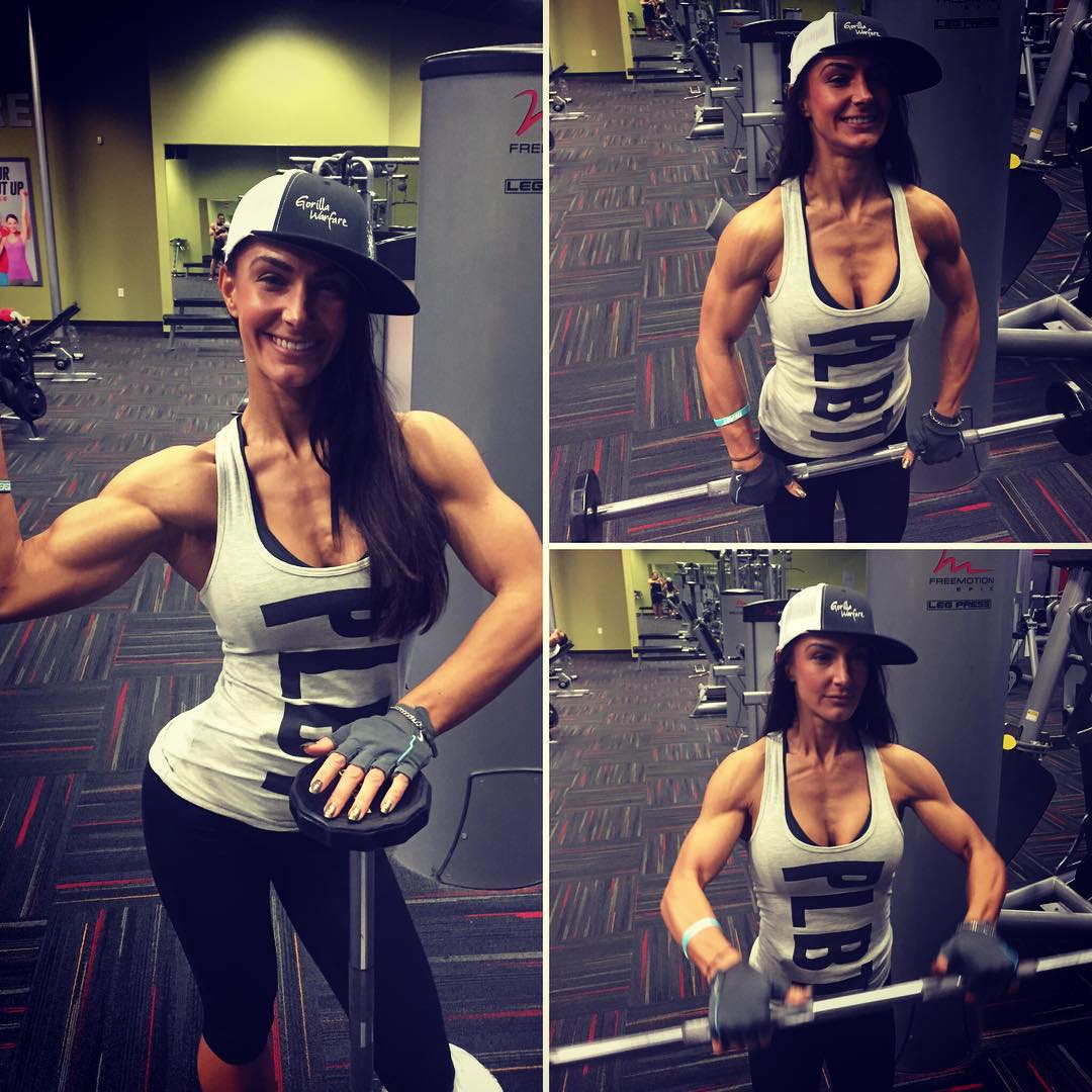 Carrie Goforth-Wojciechowski (carriemissgainz)