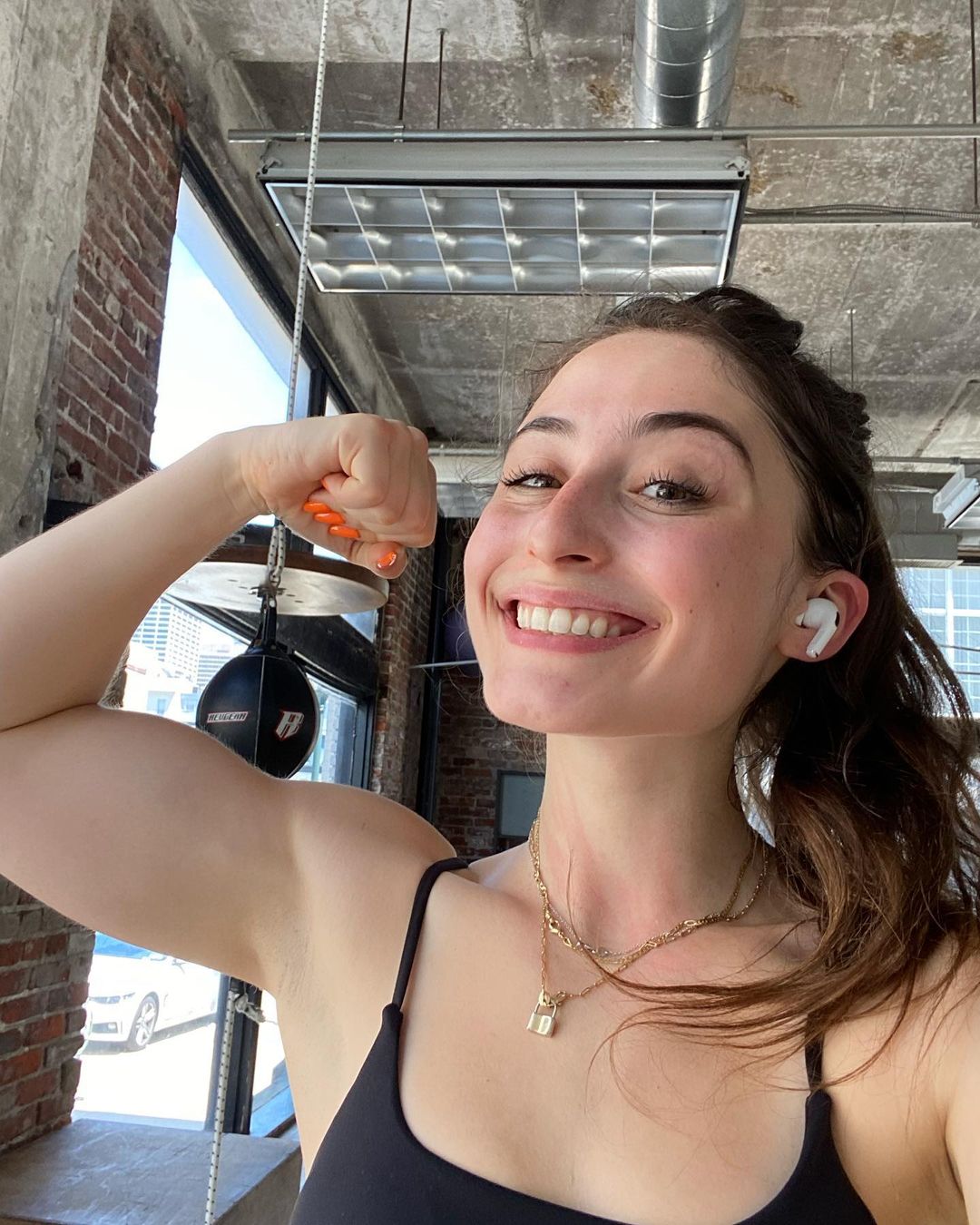 Jen (strongandstylish)