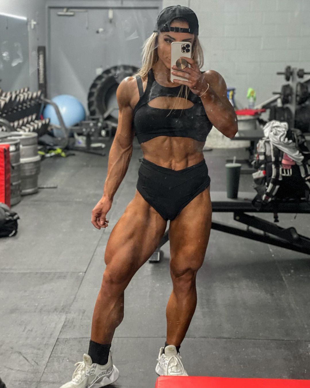 Marissa Andreou (Andrews) (marissaminibeast)