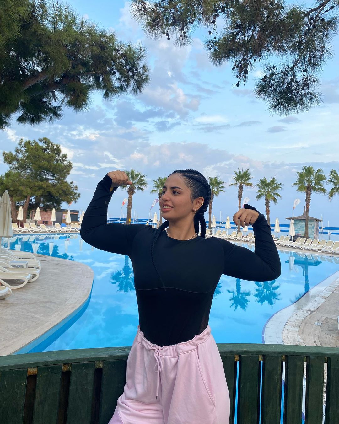 Azra (azralpha)