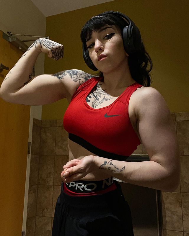 Amber (amberthevalkyrie)