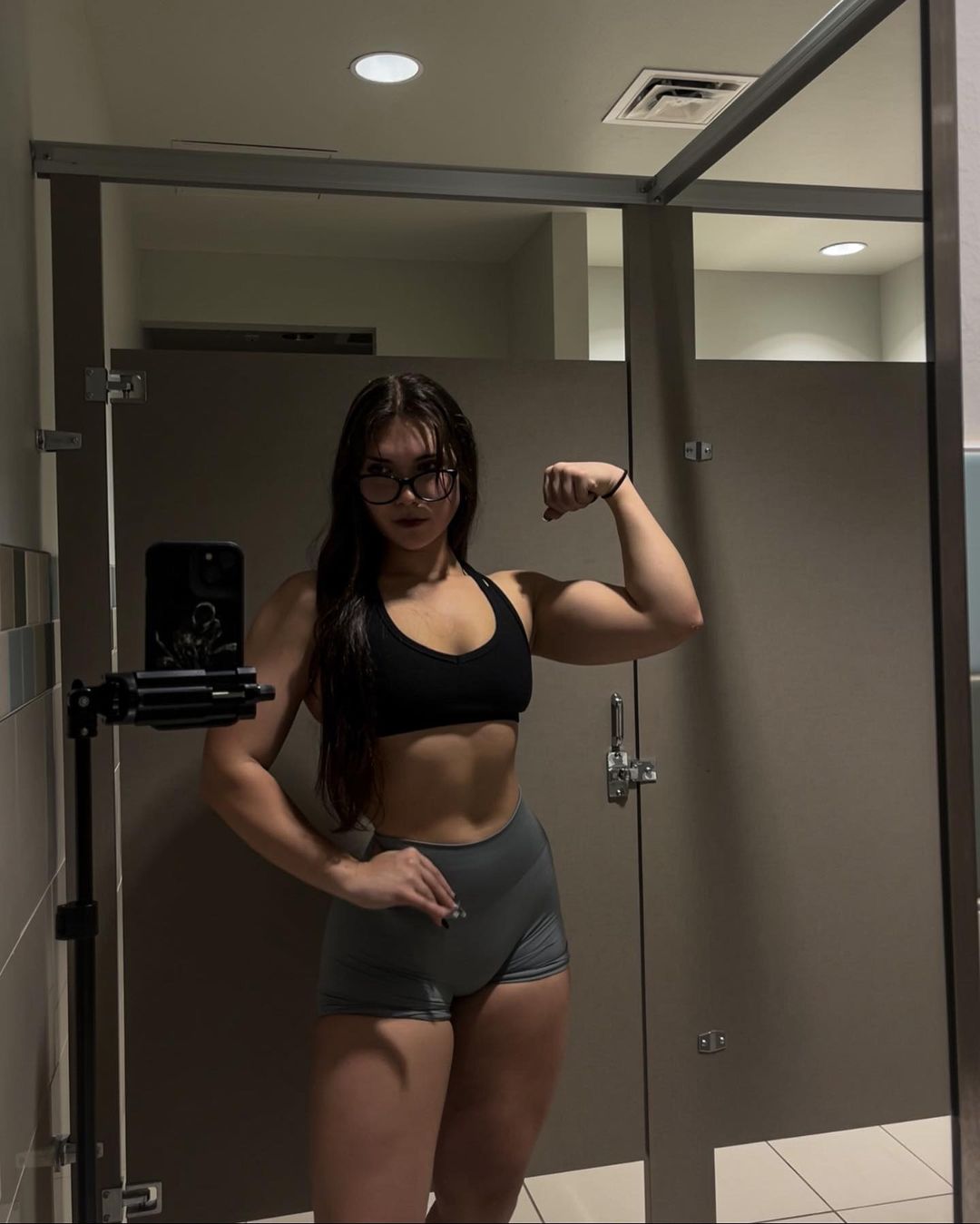 Natalie Lima (nataliluvr)