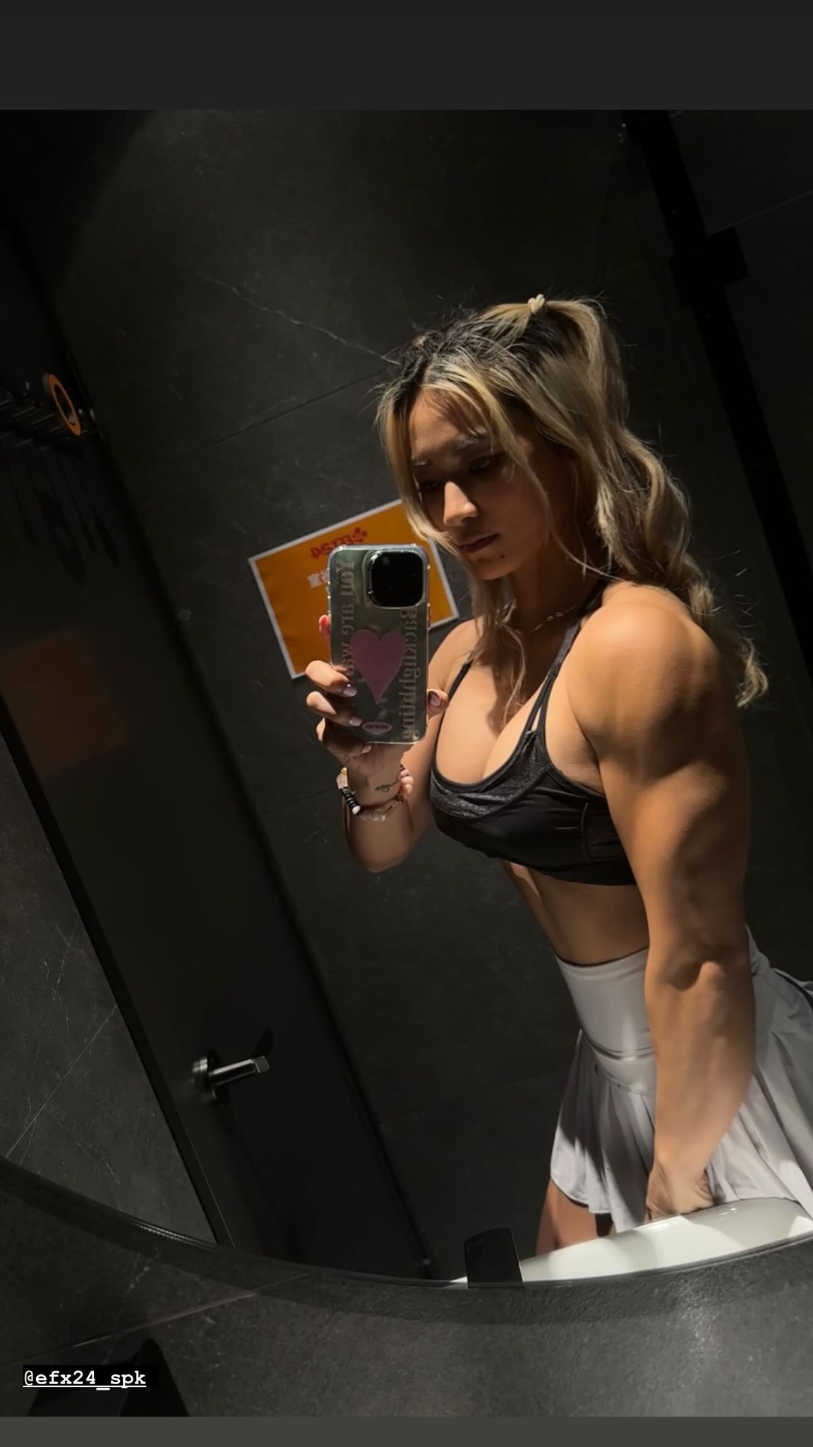 Rosofia Lia (rosofialia_ifbbpro)