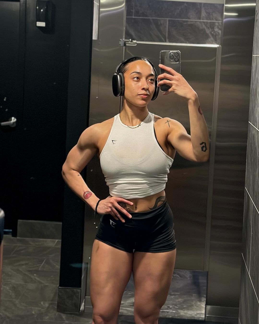 Erin Smigielski (solesndsouls)