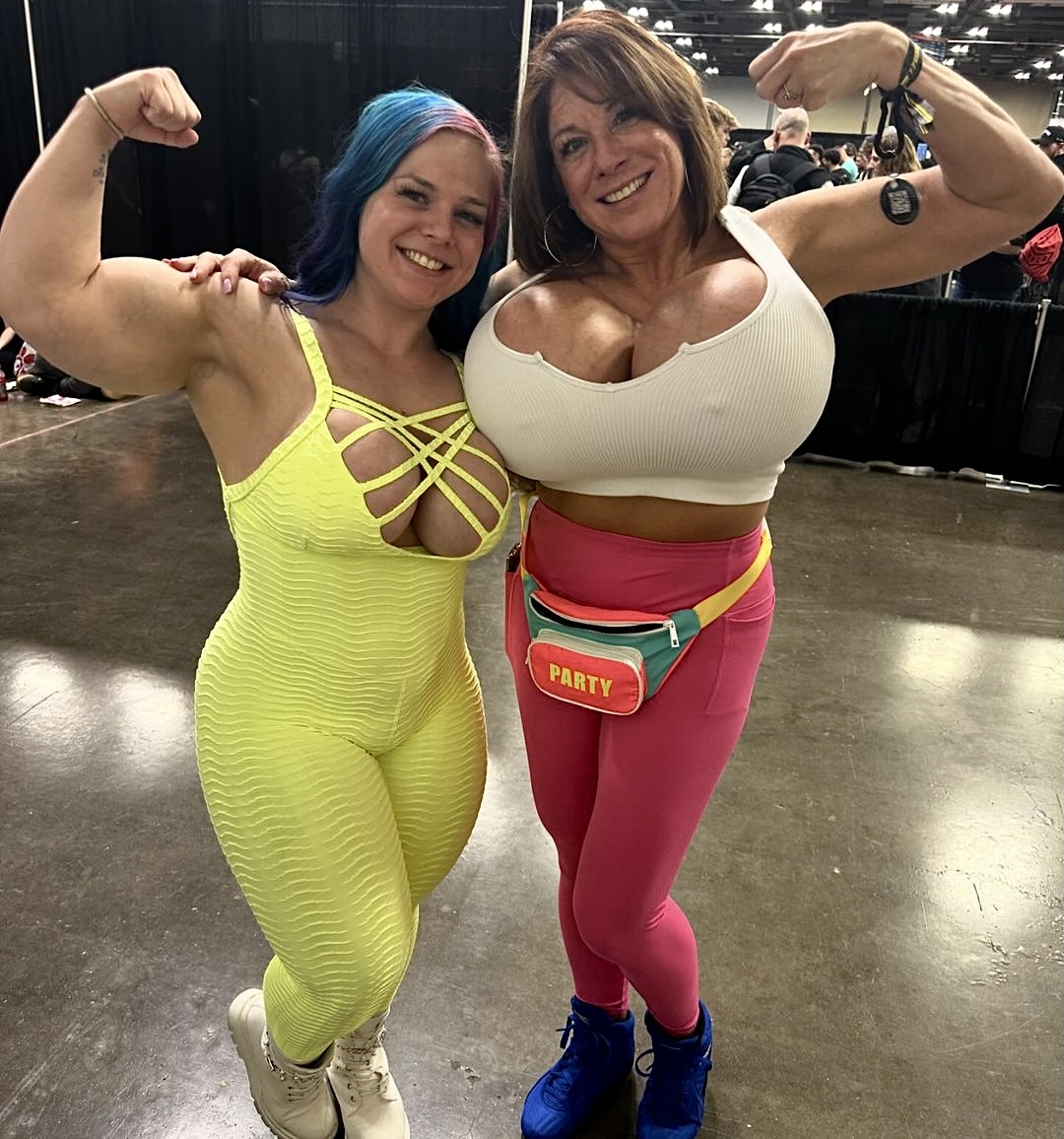 Maryalyce Dammann (maadfitfitness), Luna Mons