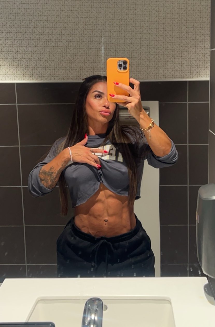 Fafa (@fafafitness11)