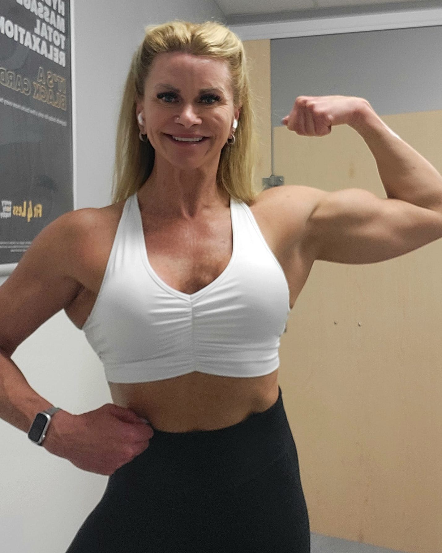 Muscle Jenn Jenn