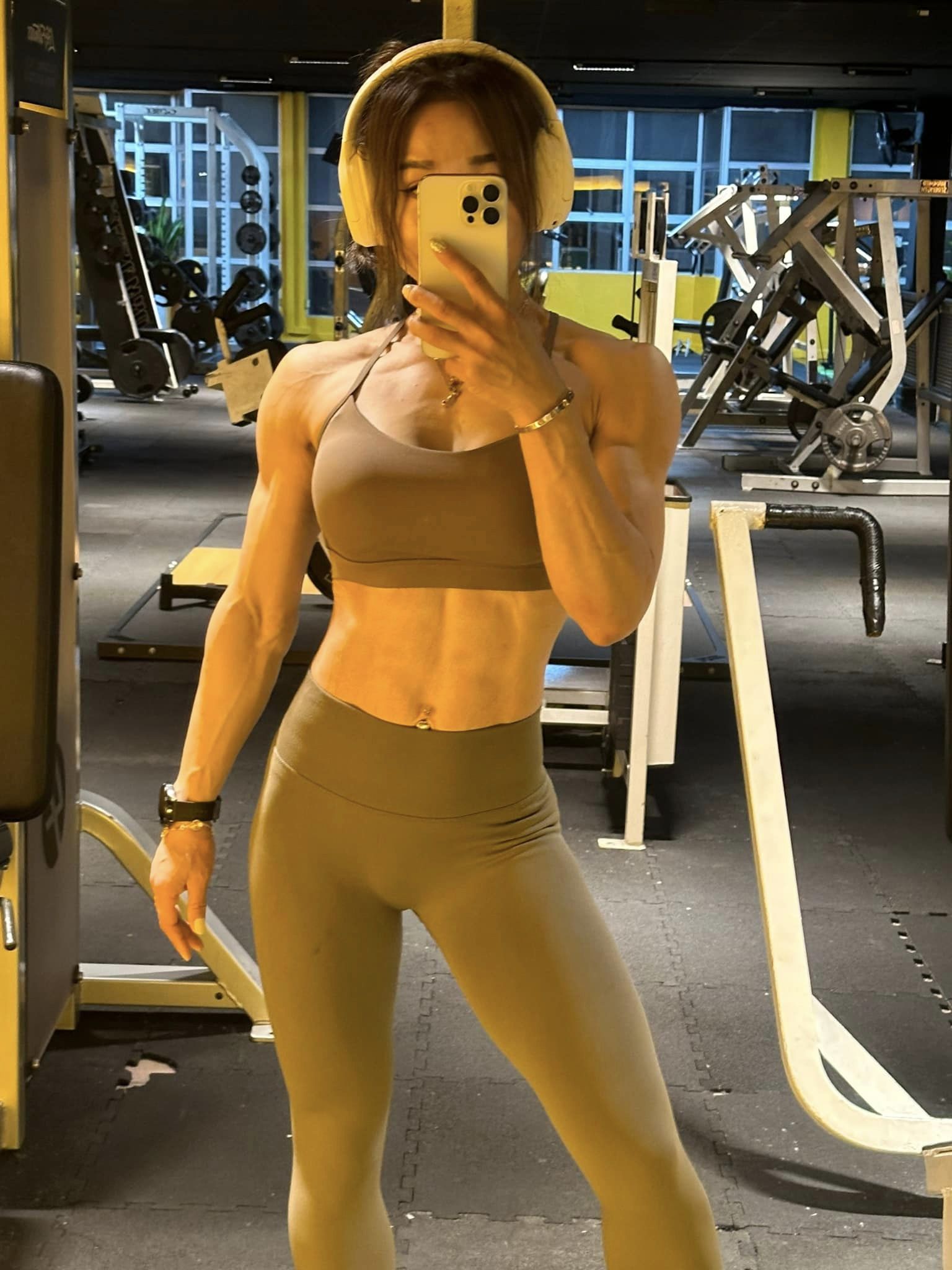 XiaoJuan Li