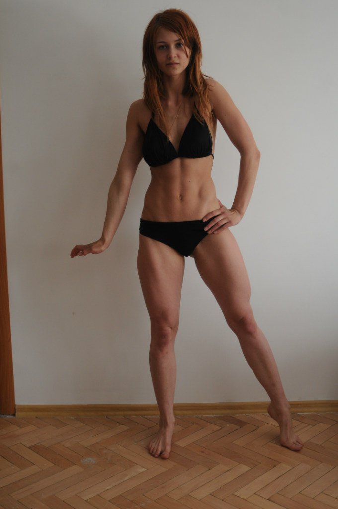 Молодые сильные ноги. Maria Tskirija Dokuchaeva. Накаченные женские ноги. Накаченные ножки девушек. Красивые накаченные женские ноги.