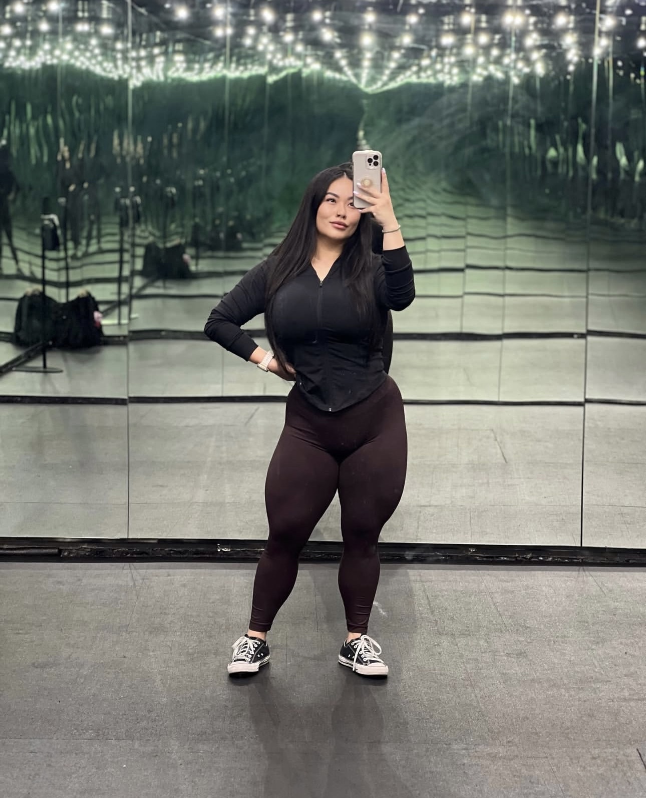 Angel Yang (angelyangfit)