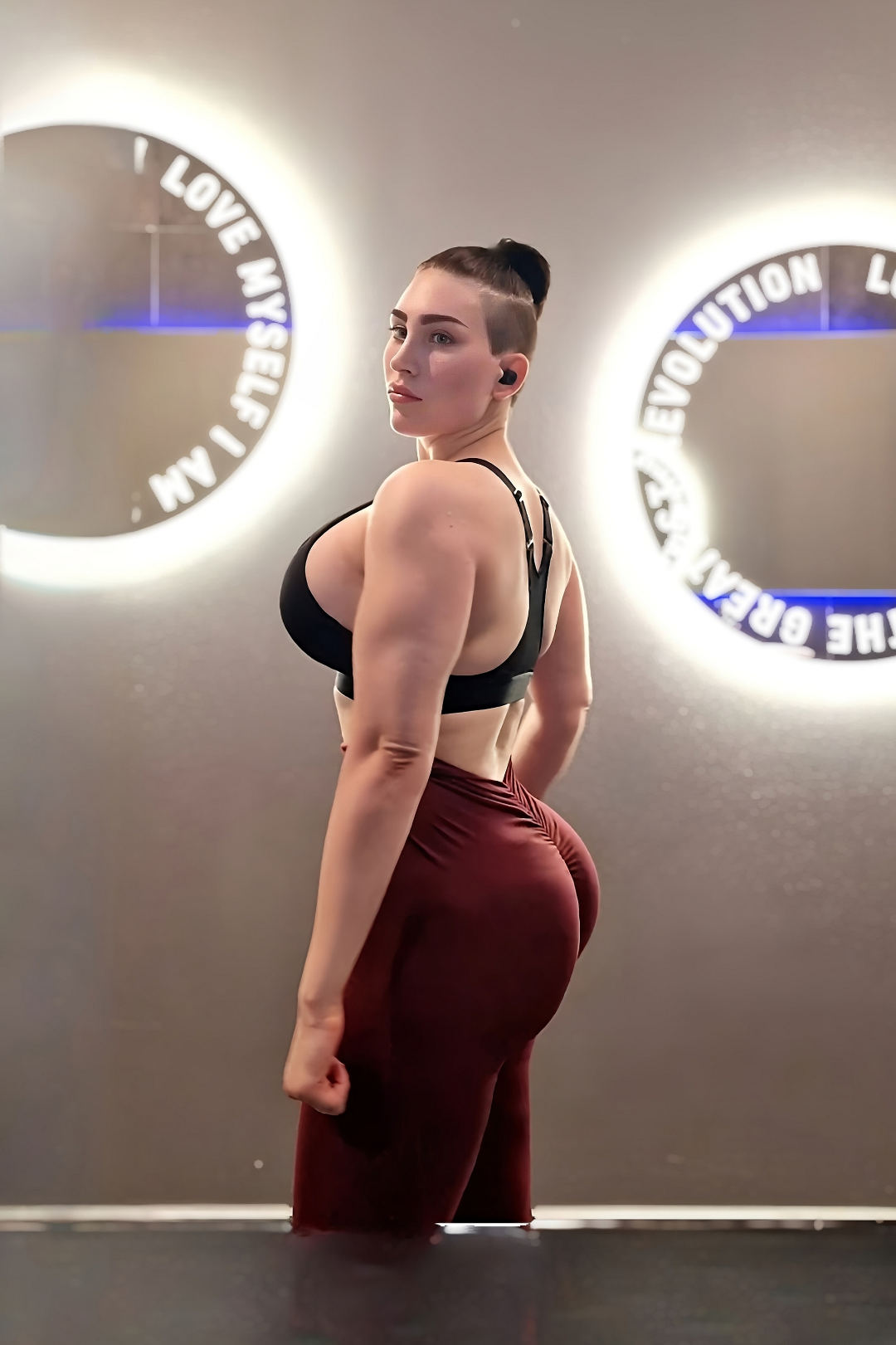 Emilia Zabberoni (@artikleopard_artist)