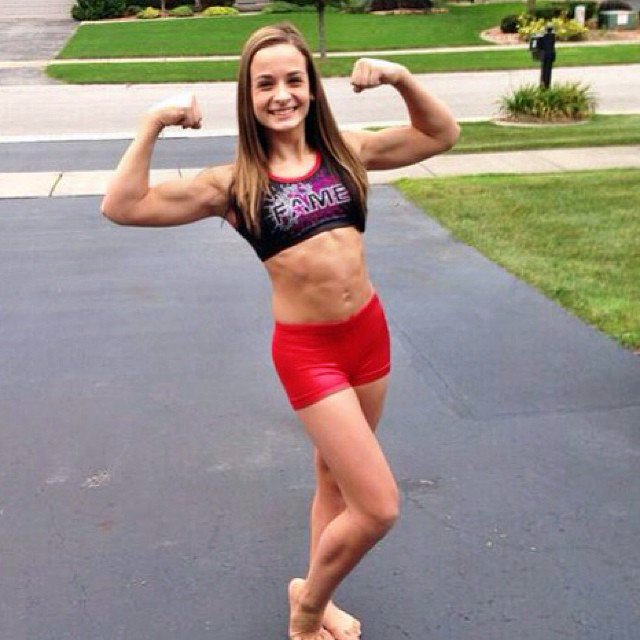 Фото ксении корневой в купальнике