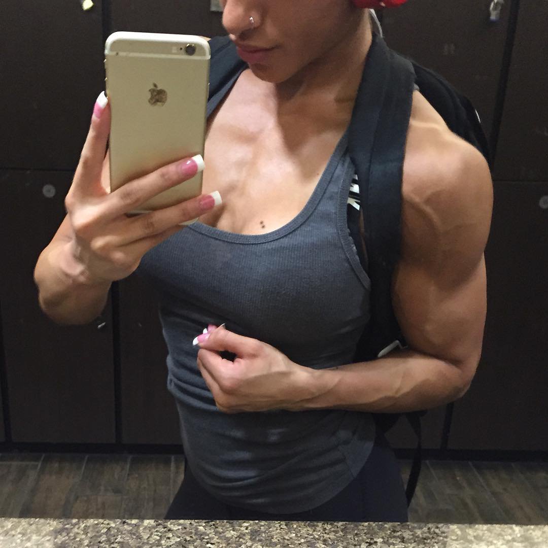 Narmin Assria (missnarmin)