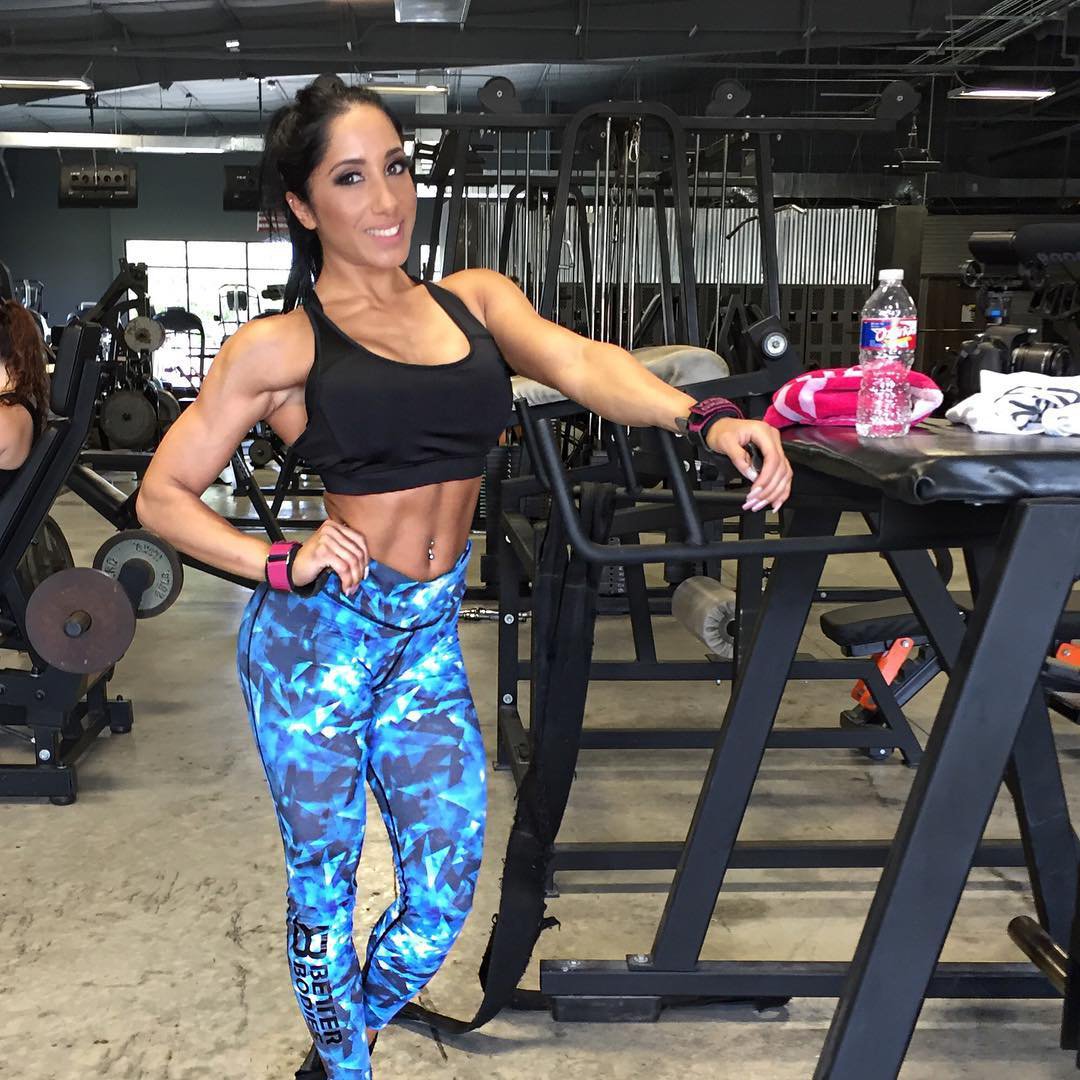 Narmin Assria (missnarmin)