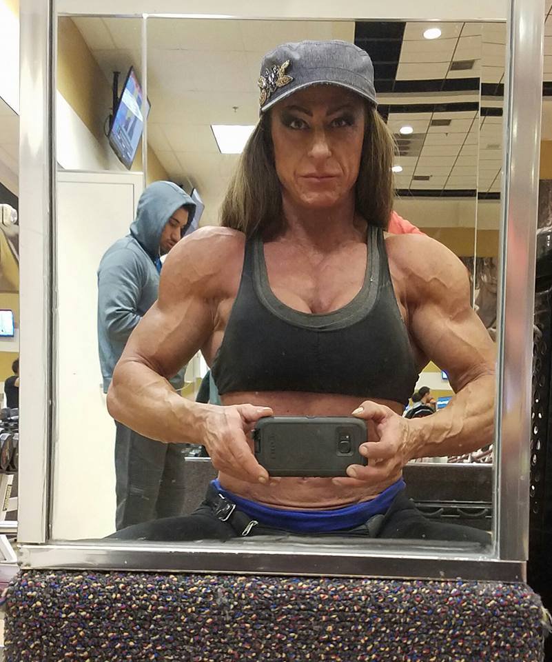 Gina jones bodybuilder