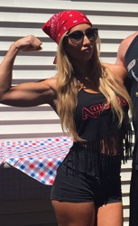 Leah Van Dale (Carmella)