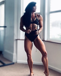 Pictures of Tori Beaumont