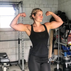 Pictures of Katha Grabbe