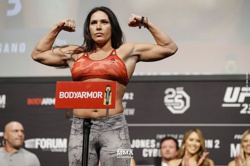 Cat Zingano