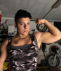 Laura Gambatesa