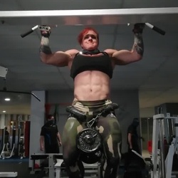 Pictures of Lee Keyrouz