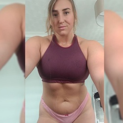 Pictures of Lucy Underdown