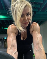 Pictures of Lesley Maxwell