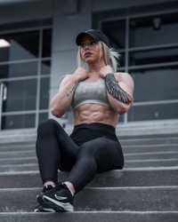 Pictures of Samantha Jerring