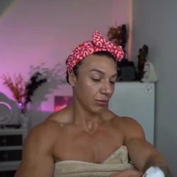 Pictures of Chelsea Dion