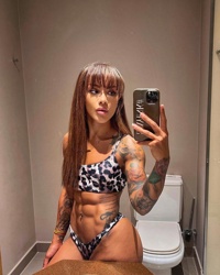 “Ejay” Ebony Jade Hardiman (ejayink)