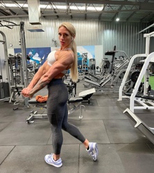 Pictures of Gabrielle Lyons (missmusclebarbie)