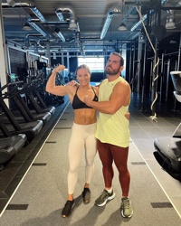 Pictures of Aimee Cringle