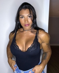 Pictures of Alessandra Alvez