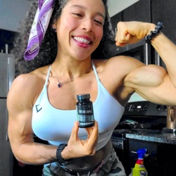 Pictures of Carolyne Marquez
