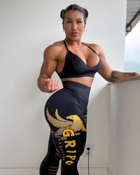 Pictures of Alessandra Alvez