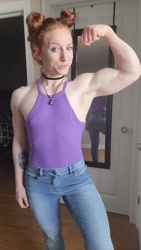 Pictures of Joanne Wilson (fit_little_redhead)