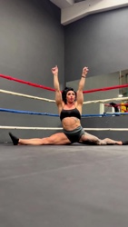 Pictures of Tori Beaumont