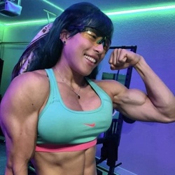 Pictures of Carolyne Marquez