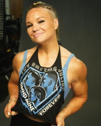 Emily Andzulis (Ivy Nile)