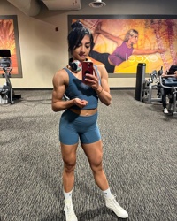 Jaslyn (jazzygainzz)
