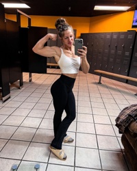 Jessica Piccoli (jessicalikesmilk)