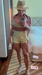 Pictures of Izabelle Paula