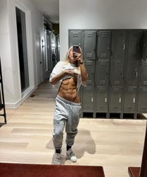 Pictures of Alex Wood