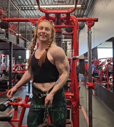 Amber (fit_little_redhead)