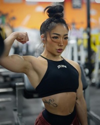Hikaru Komiyama (the.littlebeast)