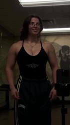 Adele (saiyan_muscle_mami)