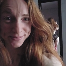 Amber (fit_little_redhead)