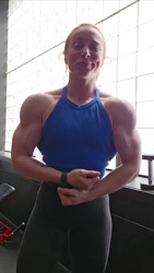 Amber (fit_little_redhead)