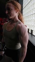 Amber (fit_little_redhead)